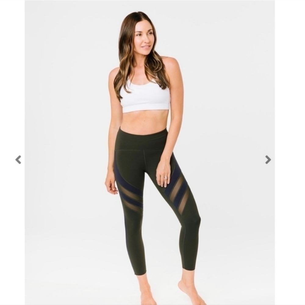 Zyia Dark Olive Mesh Luxe 7/8 Leggings Size 4